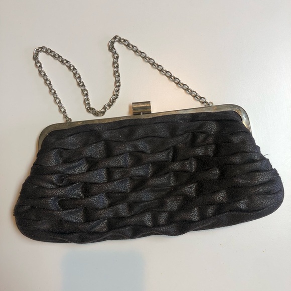 Formal purse with strap chain - Picture 1 of 3